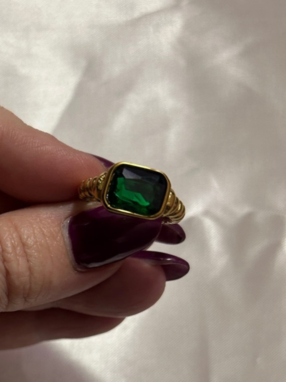 Gold Plated Fashion Ring with Emerald Green Stone NWOT